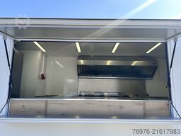 Mercedes-Benz Foodtruck, Imbisswagen, Food Truck mit neuer Küche und Ausstattung