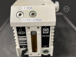 Leybold D4B