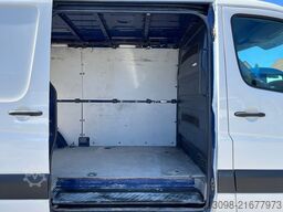 VOLKSWAGEN CRAFTER 2,0 TDI HECKANTRIEB TEMPOMAT KLIMA AHK