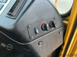Terberg YT 182 / Cummins / Allison / 2008 / Terminal Tr...