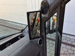 MERCEDES-BENZ Heckniederflur Sprinter 517 / 4 er Bestuhlung