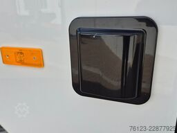 MERCEDES-BENZ Heckniederflur Sprinter 517 / 4 er Bestuhlung