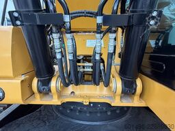 CATERPILLAR 320 GC