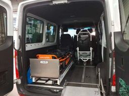 Mercedes-Benz Sprinter 215 CDI 9G Krankentransport