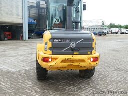 VOLVO L30G, 4+1 Schaufel, Palettengabel, Hydr. S.W.S.