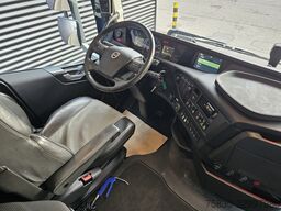 Volvo FH 500 8x2 / HMF 70 tm CRANE + JUMBO TRAILER