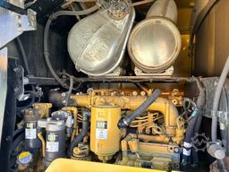 CATERPILLAR 930M Radlader mit Schaufel 2.090 BTH