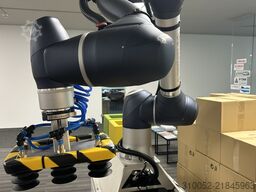 FJ Mayer HYDRA cobot palletizer Vorführmaschine