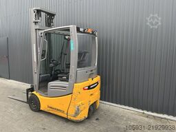 Jungheinrich EFG215
