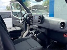 MERCEDES-BENZ Sprinter 314 AUTOMATIK NAVI DISTRONIC KAMERA LED