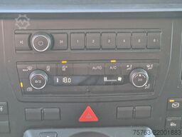 MAN TGX 18.520 4x2 - Full spec - Retarder - Night c...