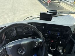 MERCEDES-BENZ 2540 LL 6x2/4 Kühlkoffer 8.2m LBW 2,5t  Carrier