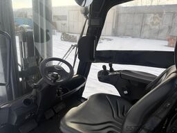 Linde H 30 Diesel Triplex Ausschubgabeln