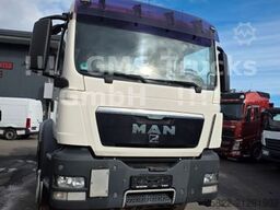 MAN TGS 33.320 / WENIG KM / 6X4 / Full Steel /Manual