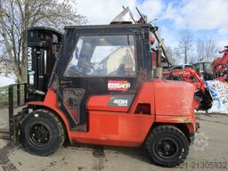 Nissan 4 Ton.-Triplex-FH 4,5m + Seitenschieber