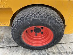 Knikmops KM100 (7123)