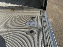 MERCEDES-BENZ 2540 L 6x2/4 Kühlkoffer 9.1m Carrier 1100U LBW