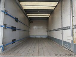 MAN TGM 12.250 | Roller sail | Dhollandia 1500kg | ...