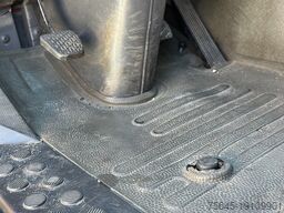 Mercedes-Benz SK 2638