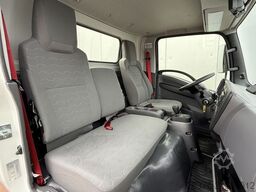 ISUZU M30 H  5.2 l  190 PS Radst. 3.365 mm