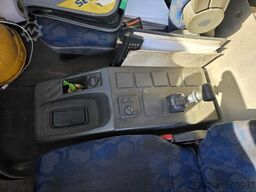 IVECO 120E25 Pritsche&Plane,Ladebordwand 1,5 To