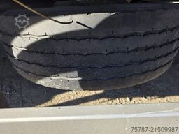 IVECO 120E25 Pritsche&Plane,Ladebordwand 1,5 To