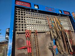 MAN 26.400 TGX mit Baustoffplateau, geteilte Rampen