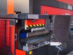 AMADA PROMECAM HFBO 220/4 4100 x 220 to