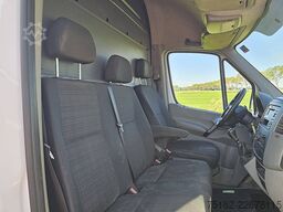 MERCEDES-BENZ SPRINTER 213