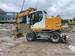 Liebherr A 912