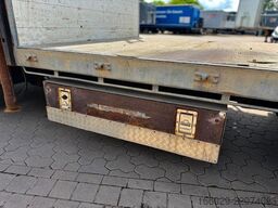 MAN TGL 12.240 Pritsche mit Kran