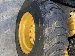 CAT 226 D3 (5867)