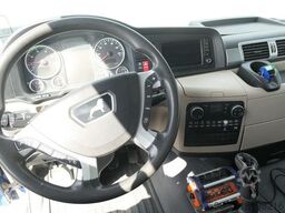 MAN 41.480 TGS 8x4, gr. Federpaket, 37tkm, 4-Achser