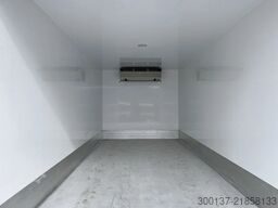 Mercedes-Benz Atego 1725 4x4 Refrigerator Truck