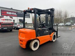 Doosan B50X5 5T 6m Triplex non-marking (1841)
