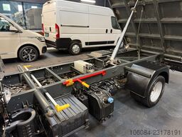 NISSAN NT400 3,0l Cabstar 3 Seiten Kipper AC AHK 3,5T