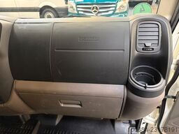NISSAN NT400 3,0l Cabstar 3 Seiten Kipper AC AHK 3,5T