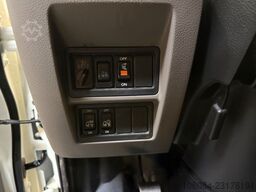 NISSAN NT400 3,0l Cabstar 3 Seiten Kipper AC AHK 3,5T