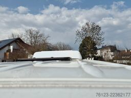 MERCEDES-BENZ 519  Allrad 4 x 4 Lagerfahrzeug Stock 20 Sitzer