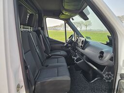 MERCEDES-BENZ SPRINTER 311 L2H2 Mbux RWD!