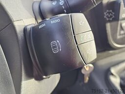 RENAULT MASTER 2.3 DCI 145 DC DL KRAAN