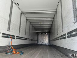 Schmitz Cargobull SKO 24 / Disk brakes / Carrier Vector 1550 / Do...
