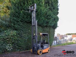 Still R60-25 Triplex