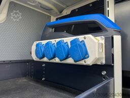 VOLKSWAGEN CRAFTER REGALS. STANDHZG. ZUSATZHEIZUNG NAVI PDC