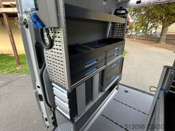 VOLKSWAGEN CRAFTER REGALS. STANDHZG. ZUSATZHEIZUNG NAVI PDC