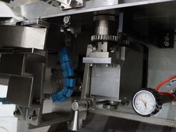 BOSTAR Flow pack machine