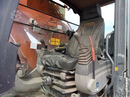 Hitachi ZX350LC-3 with standard earth boom and long-front boom