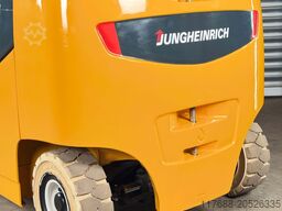 Jungheinrich EFG 430 - Service Neu - Batterie 92% - Triplex