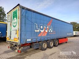 Schmitz Cargobull Curtainsider Standard Staplerhalterung Getränke