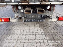 Schmitz Cargobull Curtainsider Standard Staplerhalterung Getränke